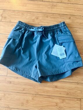 Beyond Yoga NWT ARMY Green Utility Shorts